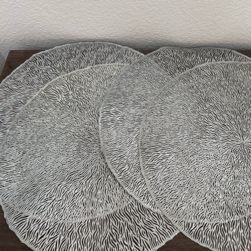 Silver Metallic Placemats Chargers Lot of 4